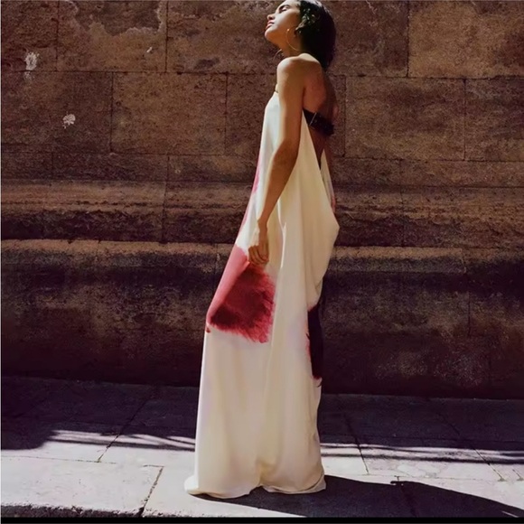Backless White and Red Dress - Picture 4 of 9